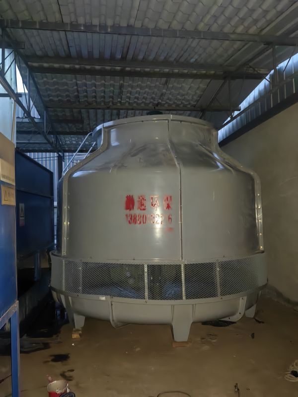 南充2<strong>200t玻璃钢冷却塔</strong>